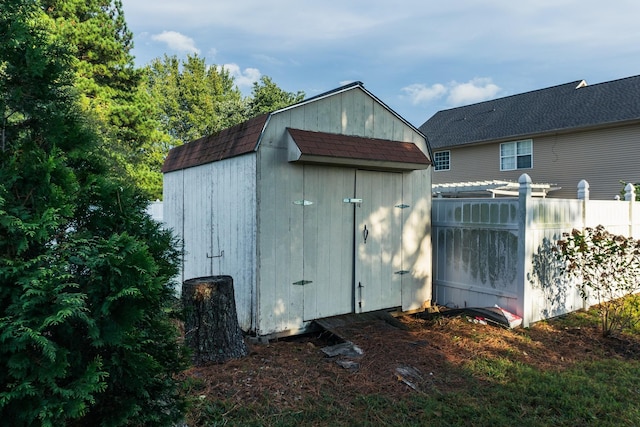 101 Brookstone Dr, Burns, TN 37029 - view of shed featuring fence