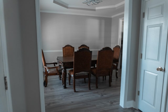 101 Brookstone Dr, Burns, TN 37029 - dining room featuring a chandelier, ornamental molding, wood finished floors, and a raised ceiling