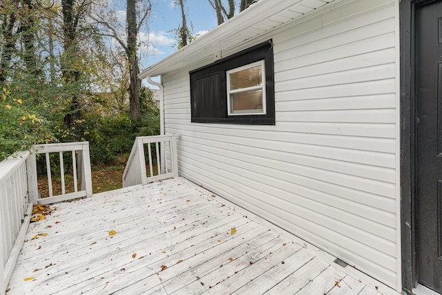 1828 S Main St, Columbia, TN 38401 - view of wooden deck
