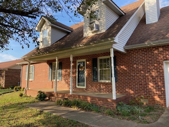 view of front of home featuring a porch