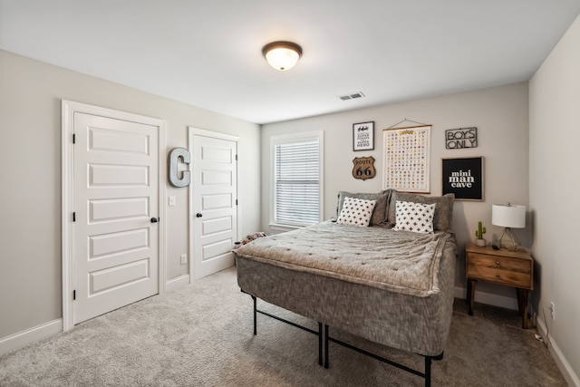 bedroom with carpet