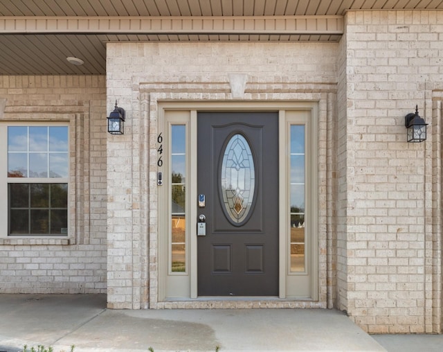 646 Woodrush Dr, Clarksville, TN 37040 - doorway to property featuring brick siding
