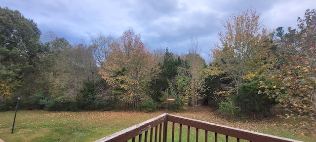 104 Oak Crest Dr, Tennessee Ridge, TN 37178 - view of green lawn