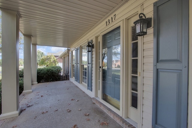 view of patio / terrace featuring covered porch