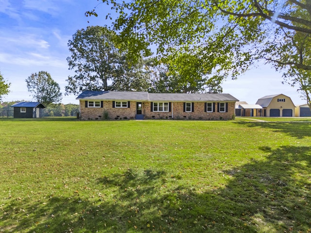 single story home with a front lawn