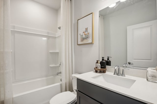 full bathroom featuring toilet, shower / tub combo with curtain, and vanity