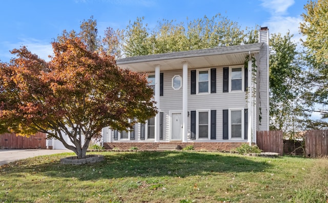 view of front of property with a front yard