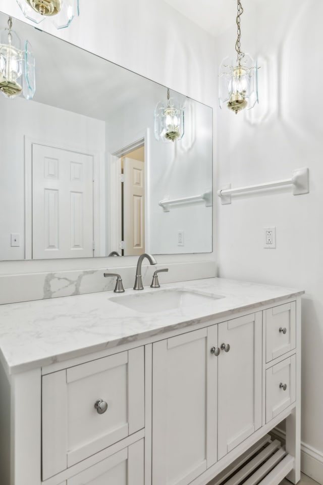 bathroom with vanity