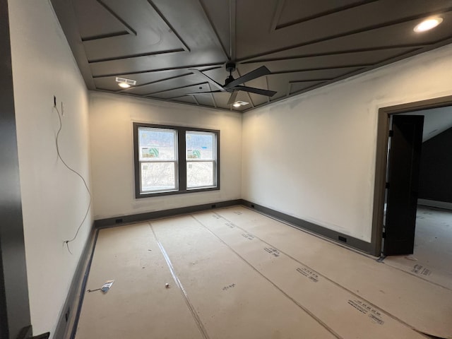 unfurnished room featuring ceiling fan