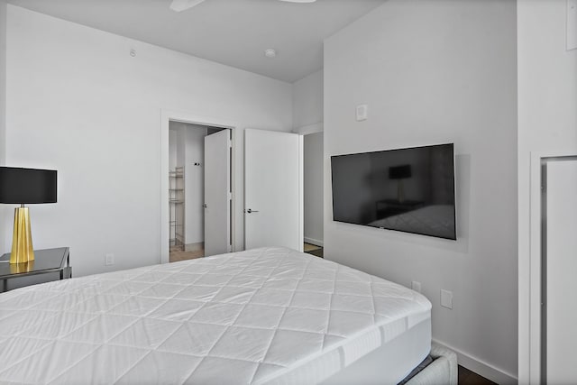 bedroom featuring ceiling fan