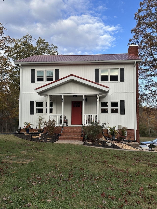 view of front of house featuring a porch and a front yard