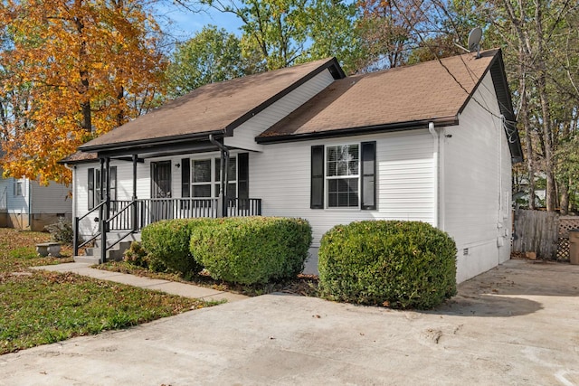 view of front of house featuring a porch