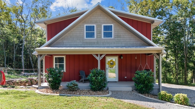 view of front of house with a porch