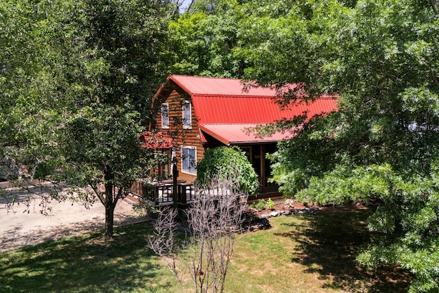 exterior space featuring a yard