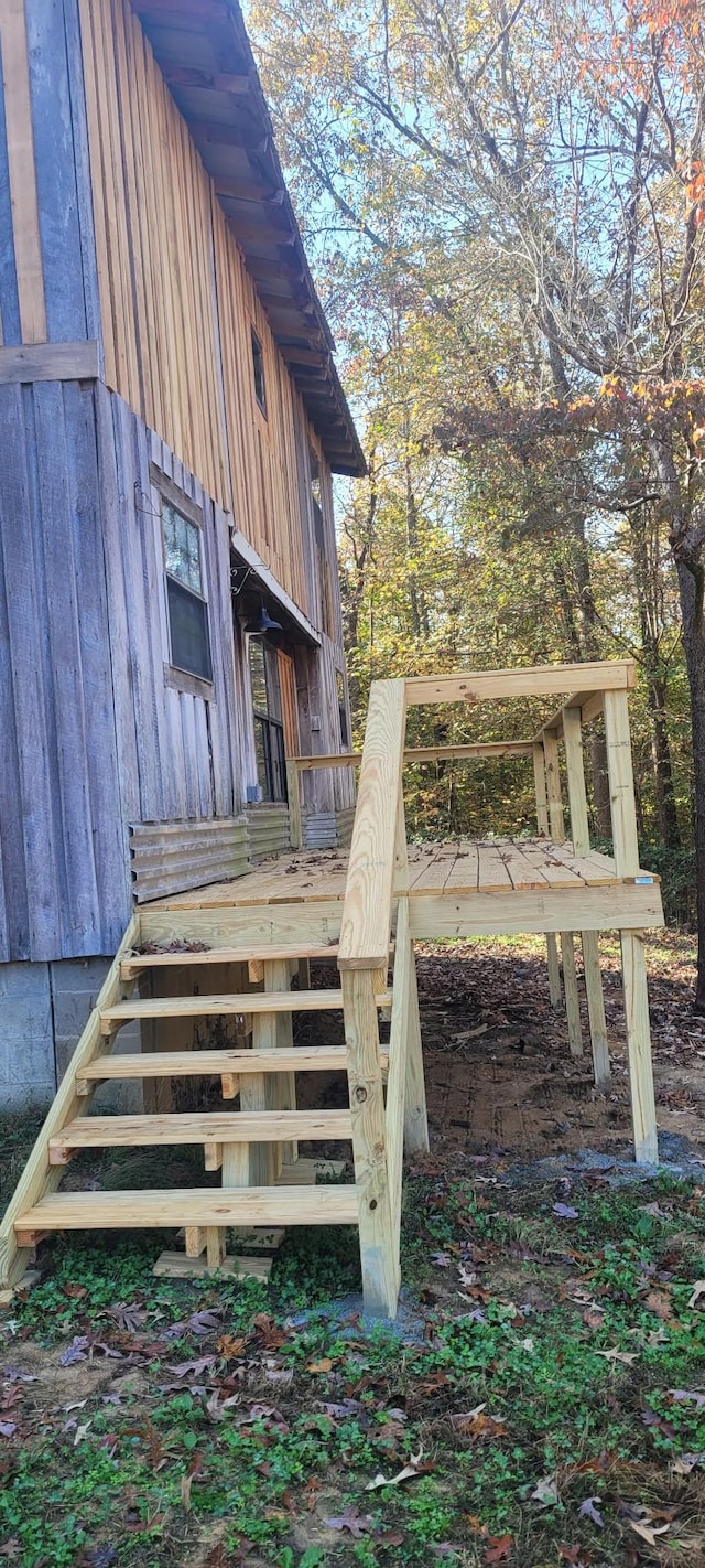 180 Mount View Estates Ln, Holladay, TN 38341 - deck with stairway