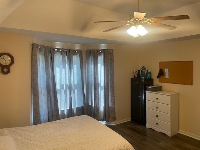 bedroom featuring dark wood-type flooring and ceiling fan