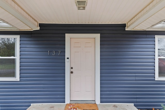 view of property entrance