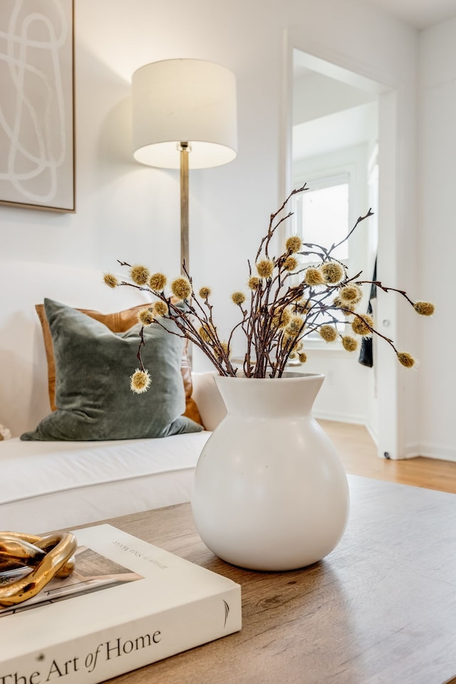 room details featuring hardwood / wood-style floors