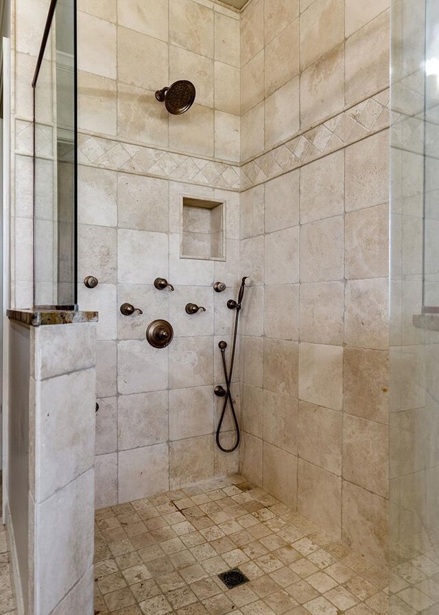 1050 Pine Creek Falls Rd, Smithville, TN 37166 - bathroom with tiled shower