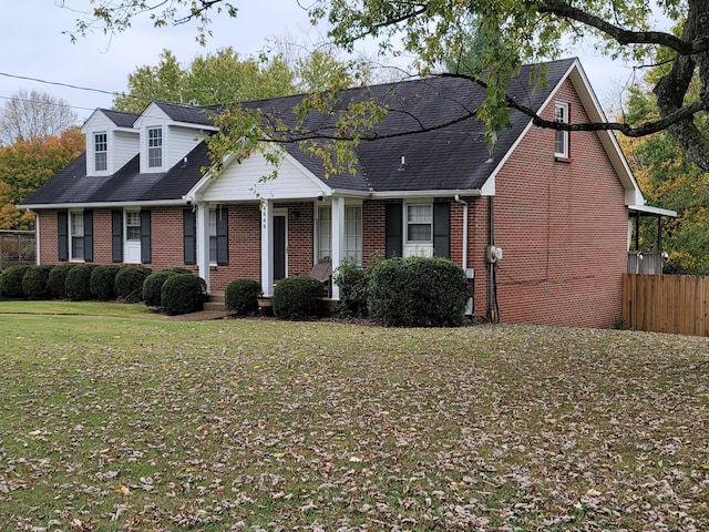 view of front of house with a front yard