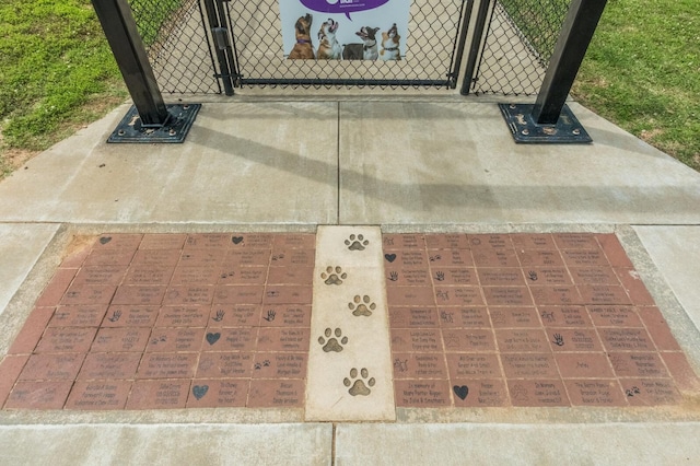 exterior details featuring a gate