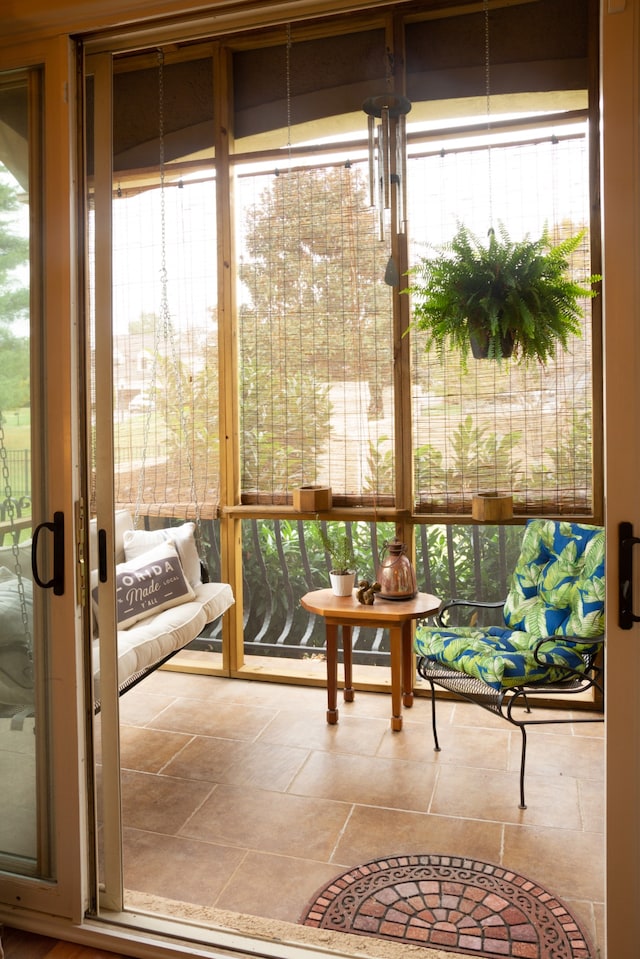 view of sunroom / solarium