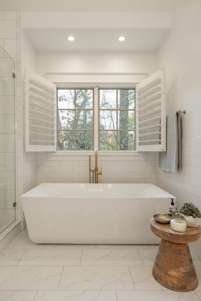 bathroom featuring a bathing tub