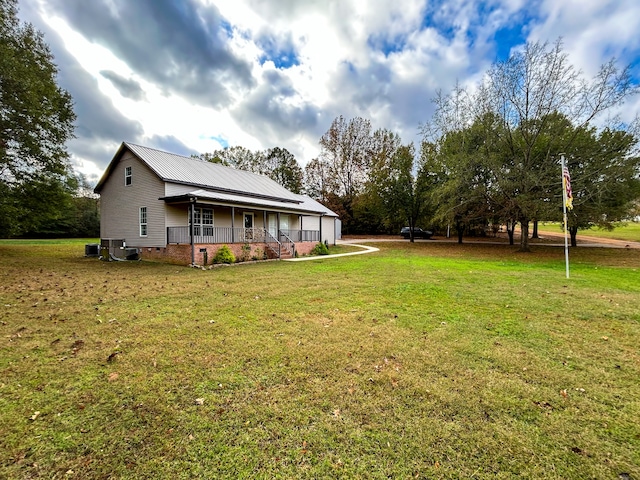 view of yard featuring a porch