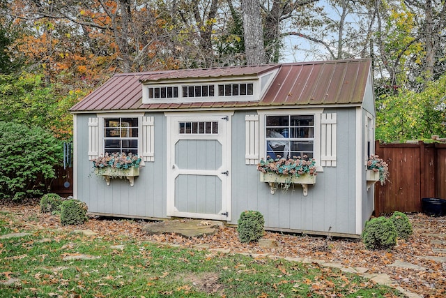 view of outbuilding