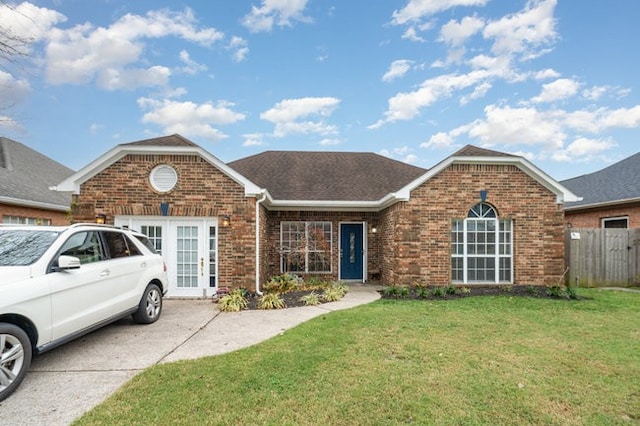 view of front of house with a front lawn