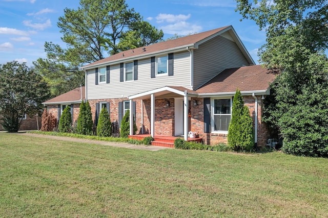 view of front of house featuring a front yard