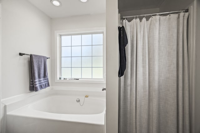 bathroom featuring a bathtub