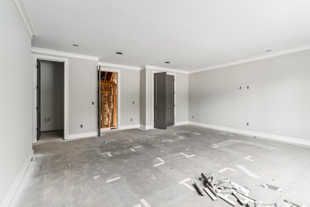 empty room with ornamental molding