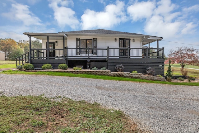 view of front of house featuring a porch