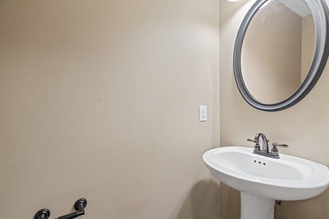 bathroom with sink