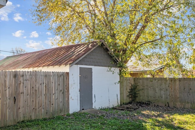 view of outdoor structure