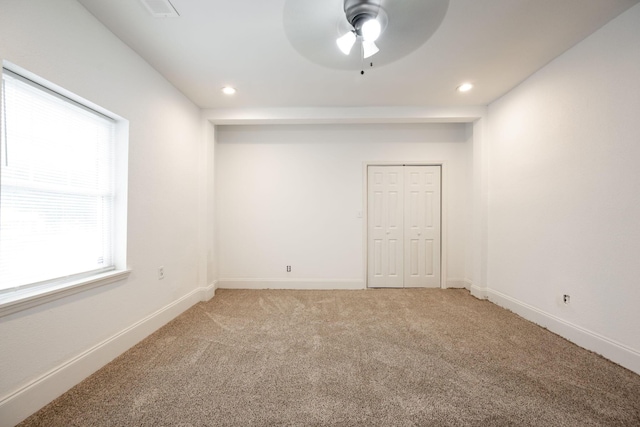 800 Tunnel Blvd, Chattanooga, TN 37406 - empty room featuring light colored carpet, a ceiling fan, recessed lighting, and baseboards