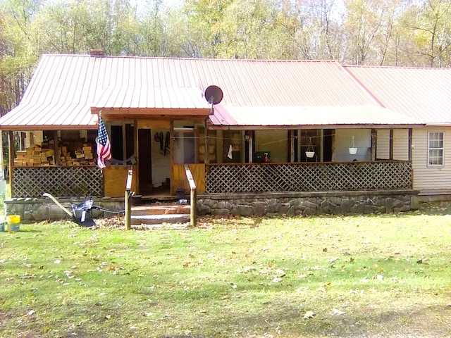 view of front of house with a porch