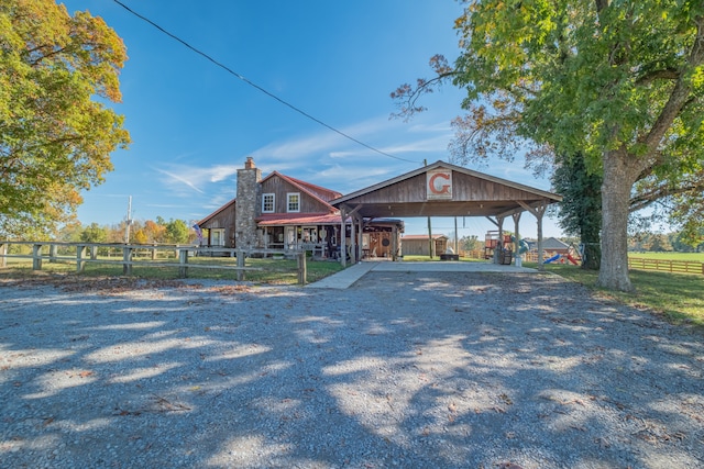 view of front of property