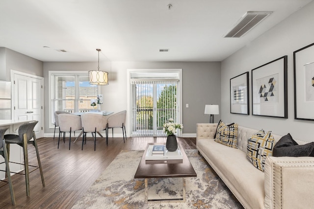 3200 Long Blvd Unit 4, Nashville, TN 37203 - living area featuring wood finished floors and baseboards