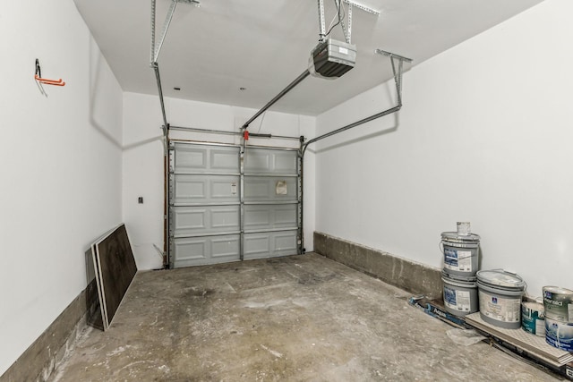 3200 Long Blvd Unit 4, Nashville, TN 37203 - garage featuring a garage door opener