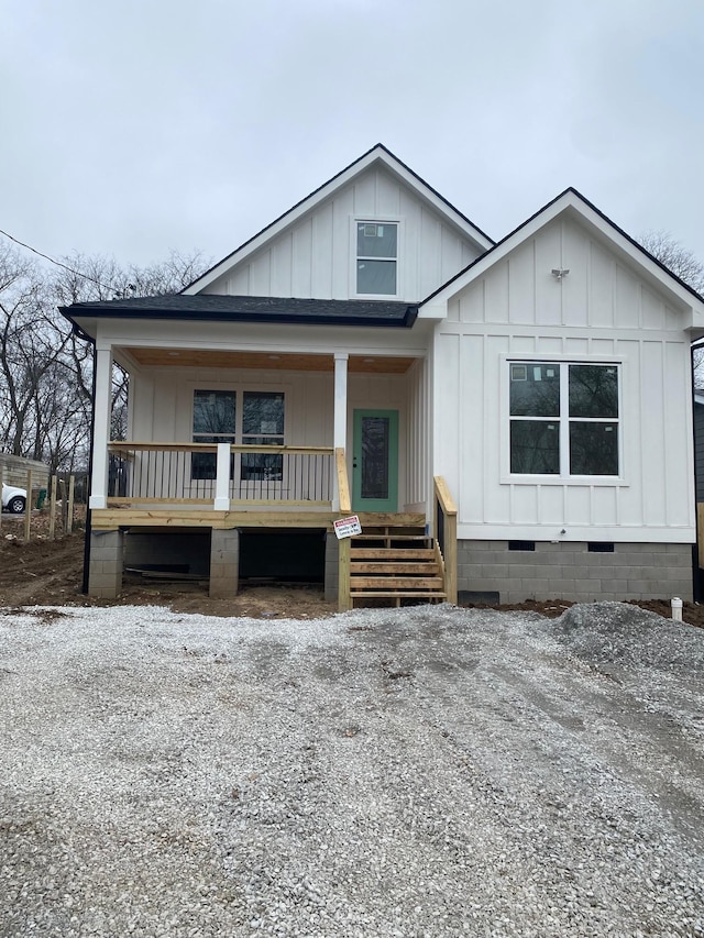 view of front of property with a porch