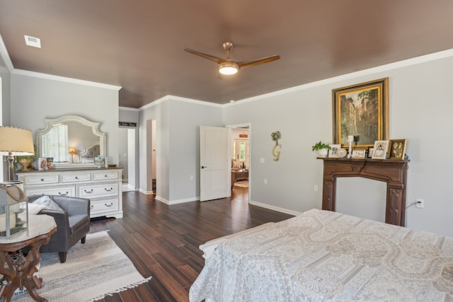 bedroom featuring ceiling fan, crown molding, and dark hardwood / wood-style floors