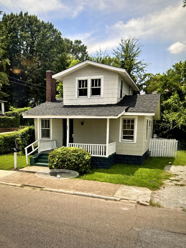 view of front of home featuring a porch