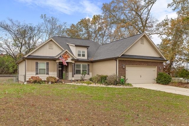 craftsman house with a front yard