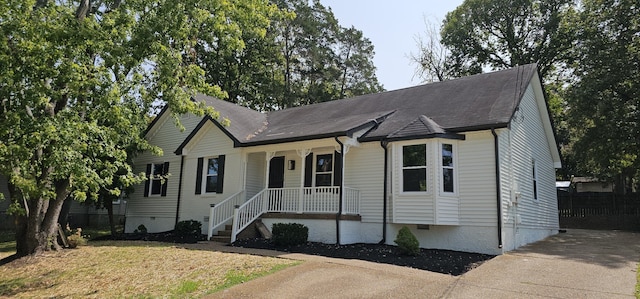 view of front facade featuring covered porch