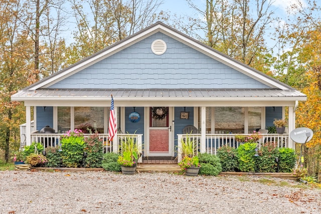 bungalow-style house featuring covered porch