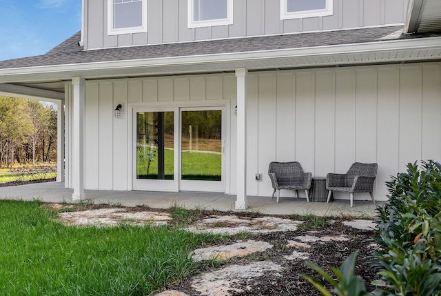 property entrance featuring a patio