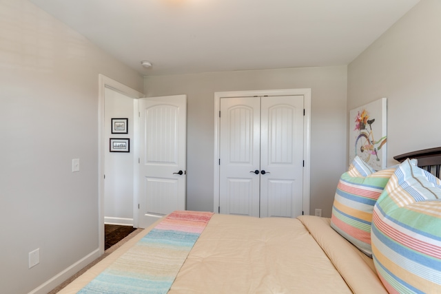 bedroom featuring a closet