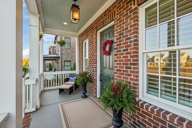 balcony featuring covered porch